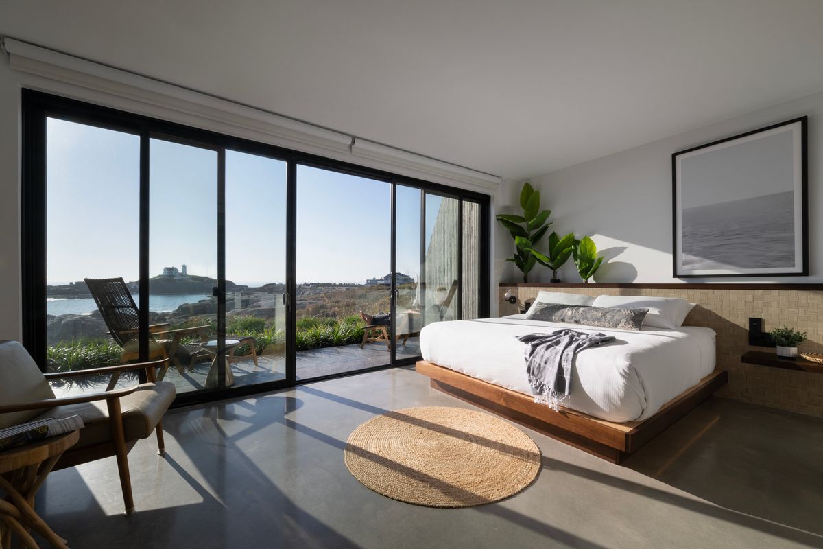 Marvin Elevate sliding patio door